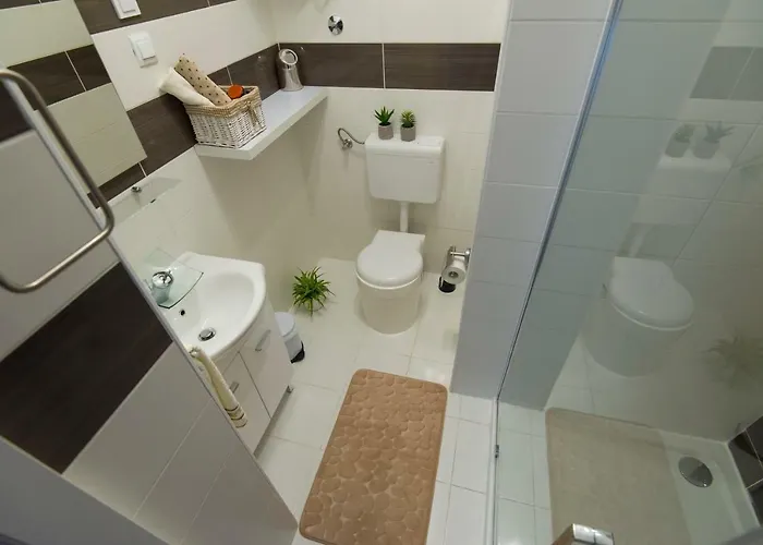 Lenny Guest house 3*